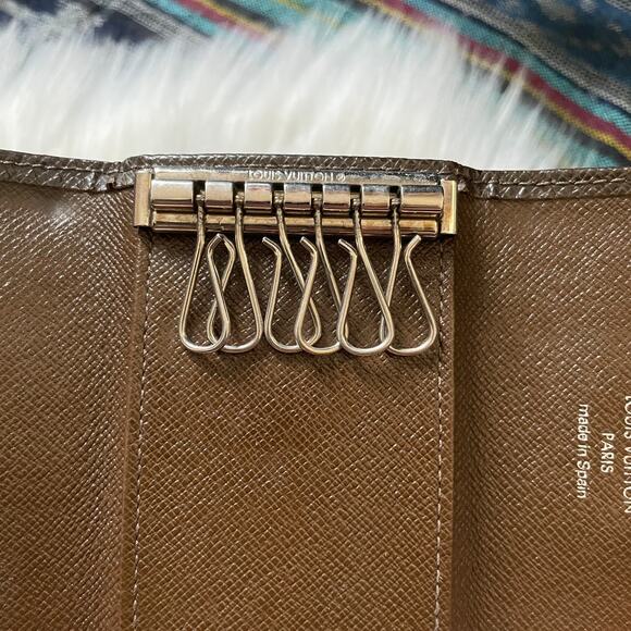 Louis Vuitton 6 Key Chain Holder Brown Taiga Leather Wallet SLG - Picture 8 of 12